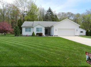 3925 Edwards St, Mineral Ridge, OH 44440