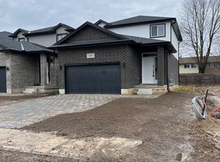 141 Marconi Ct, London, ON N5V 0C9