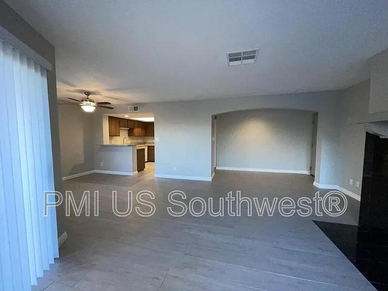 1611 Highway 95 #B208 — Photo 9