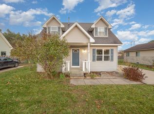 1508 Lee St, Midland, MI 48642