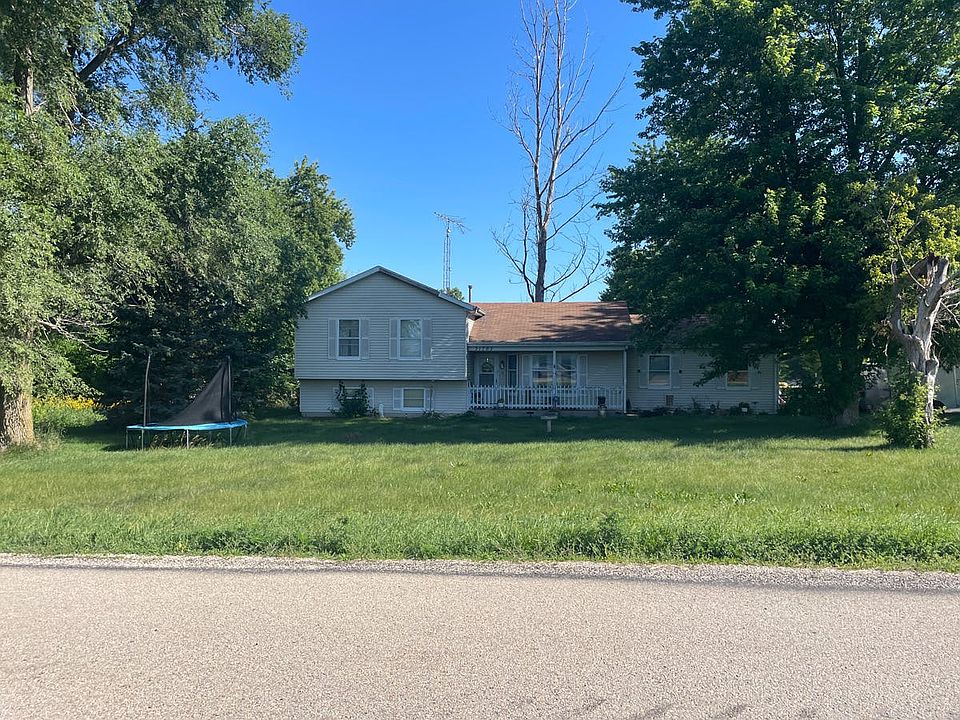 1st image of 31703 Hillcrest Rd
