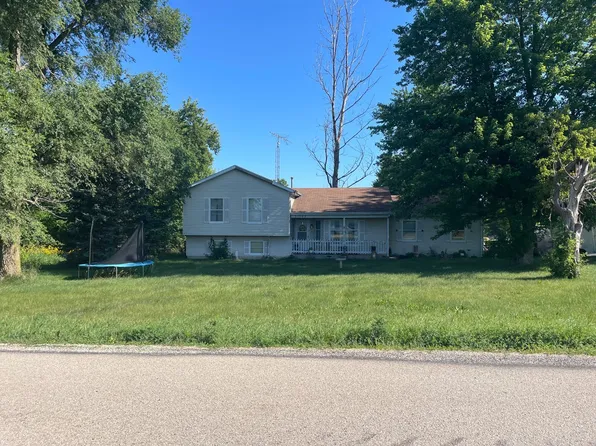 31703 Hillcrest Rd, Kingston, IL 60145
