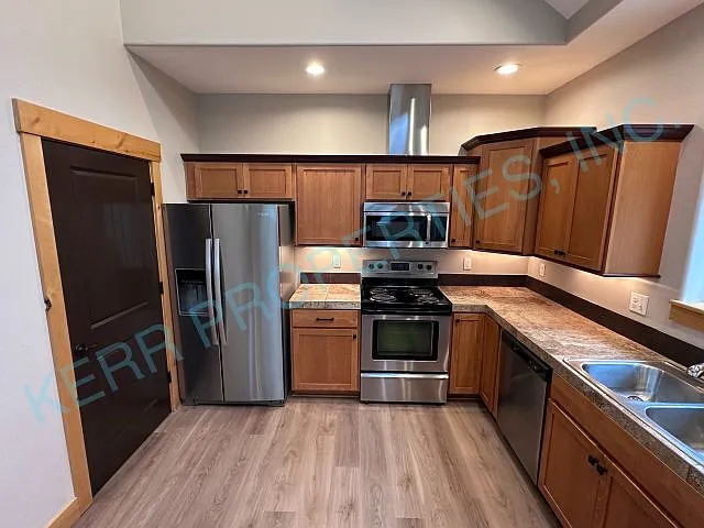 225 NE Lucas Rd — Photo 5