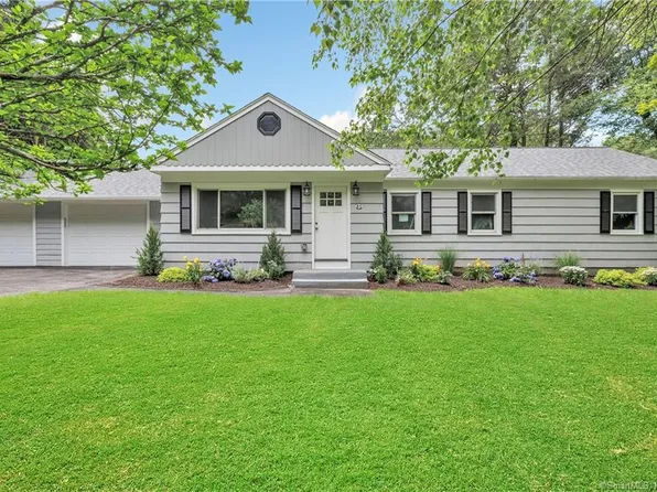85 Walnut Street, Monroe, CT 06468