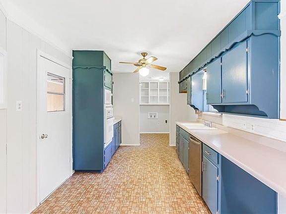 3rd image of 7005 Marilyn Ln