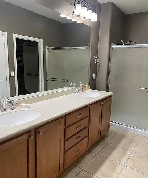 26660 W Burnett Rd — Photo 2