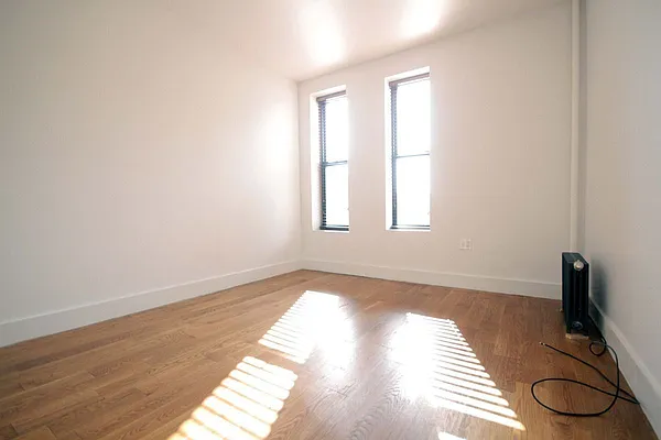 Rented by Trion Real Estate Management | media 33