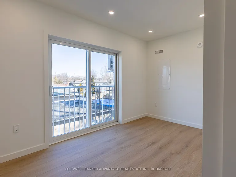 429 Sugarloaf St #1 — Photo 9
