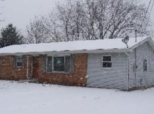 1330 Sunset Ln, Chesterton, IN 46304