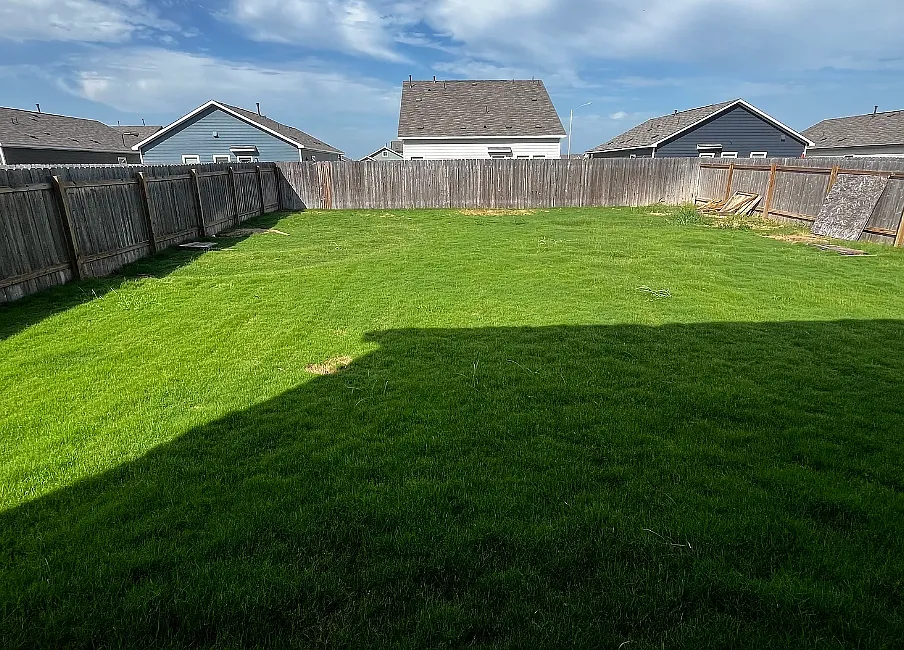 3 bed, 2.5 bath, 1500 sqft, $1,645 — Photo 1