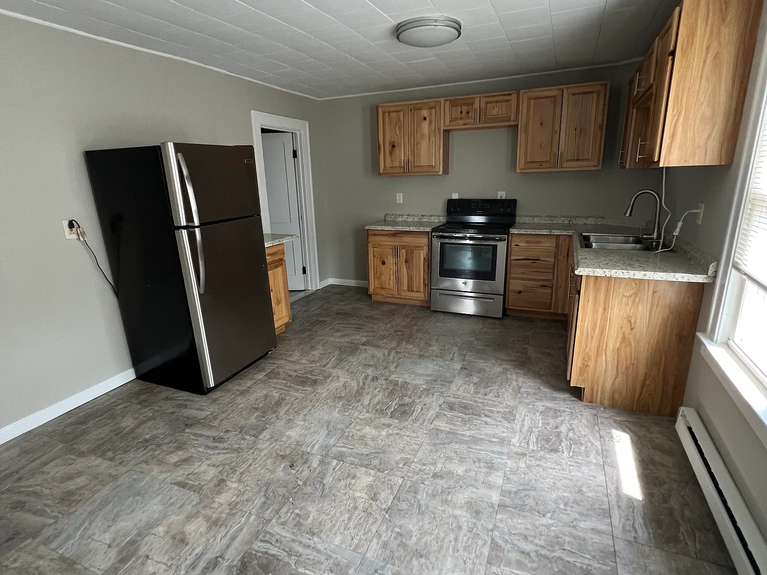 1 bed, $900 — Photo 3