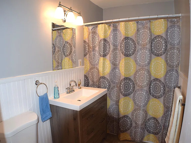 11 Tremont Ave — Photo 7