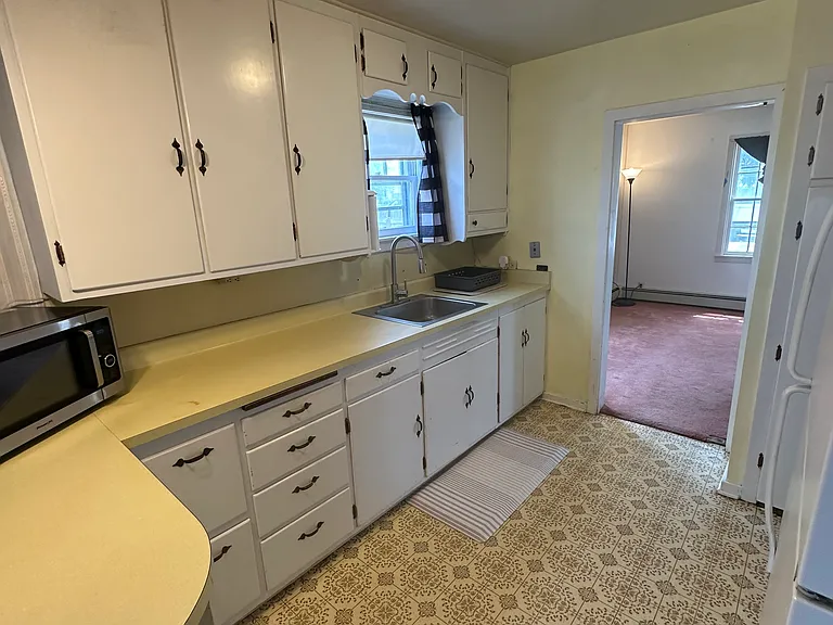 1054 High St — Photo 9
