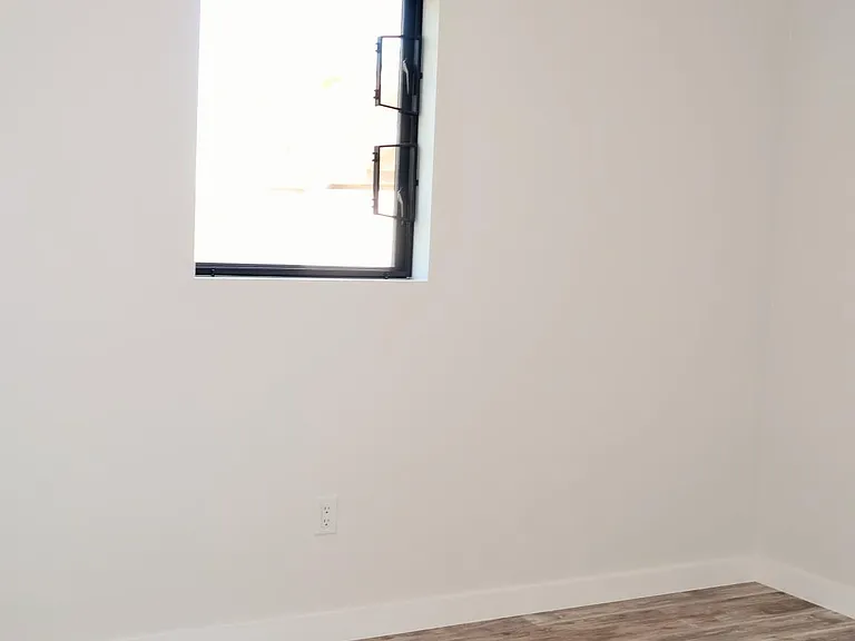 1667 Donax Ave — Photo 15