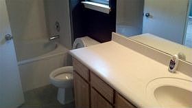 5th image of 3201 Barksdale Dr