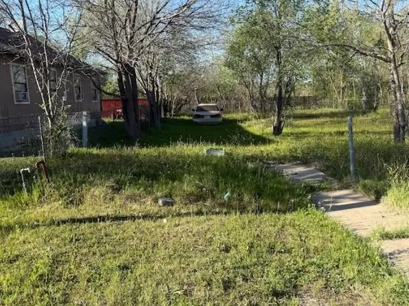 602 W Martin Luther King Jr Blvd, Taylor, TX 76574