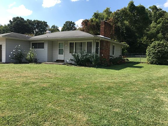2nd image of 1261 N Keebler Ave