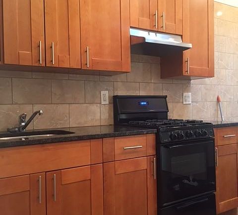 2nd image of 97 15th St APT 4L