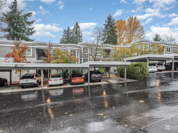 4200 FACTORIA Boulevard SE #B4, Bellevue, WA 98006