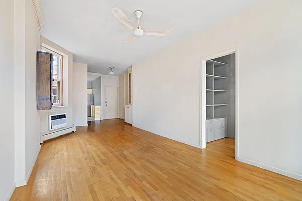 Sold by Douglas Elliman | media 18