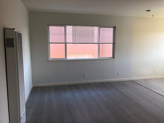 5th image of 1515 Sullivan Ave APT 6