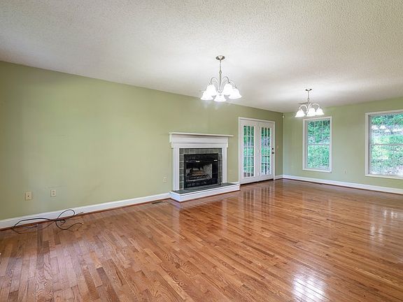 5th image of 22272 Flame Leaf Dr