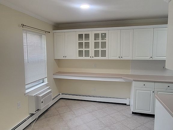 3rd image of 29 Balance Rock Rd APT 6