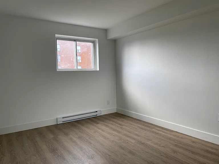 19 Regency Cres — Photo 13