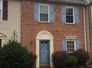 367 Hadleigh Ln, North Brunswick, NJ 08902