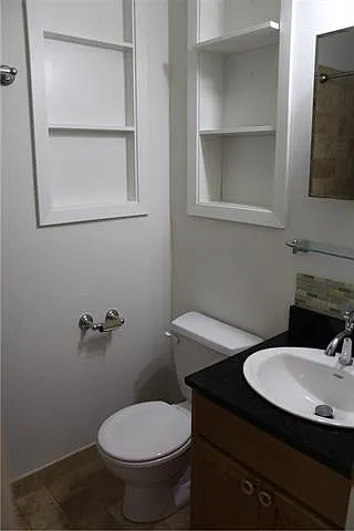 301 Seattle St #5 — Photo 9