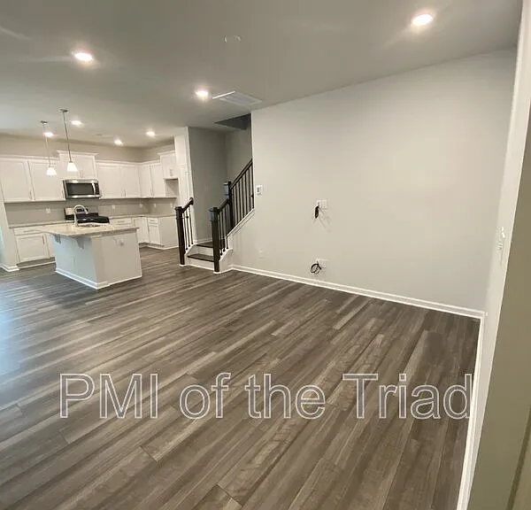 3005 Mackay Pointe Ln — Photo 5