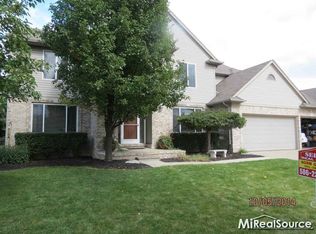 19825 Demil Dr, Macomb, MI 48044