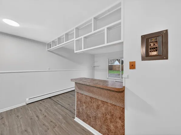 151 E McHattie St, South Lyon, MI 48178