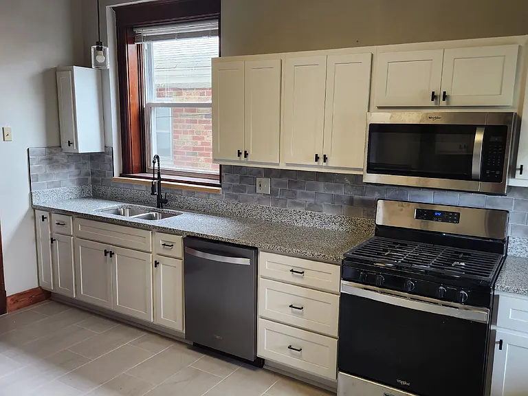 4116 E Iowa Ave — Photo 19