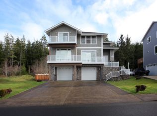 2068 Cooper Dr, Seaside, OR 97138
