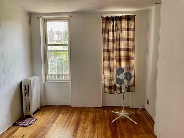 32-17 46th Street image 6 of 10