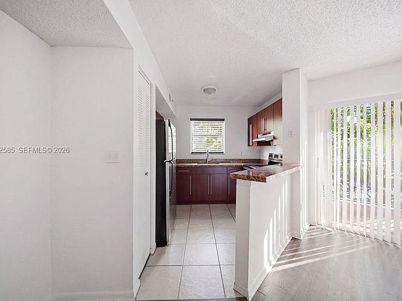 3rd image of 771 N Pine Island Rd APT 205