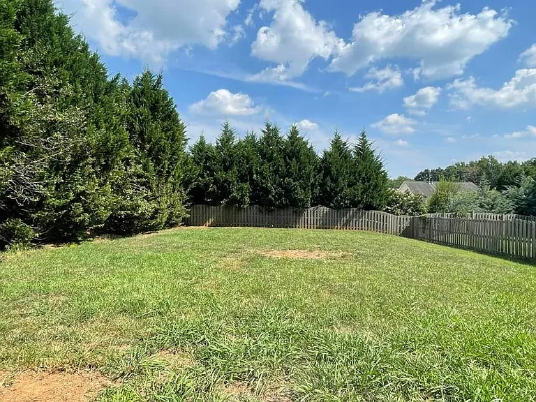 10345 Falling Leaf Dr NW — Photo 34