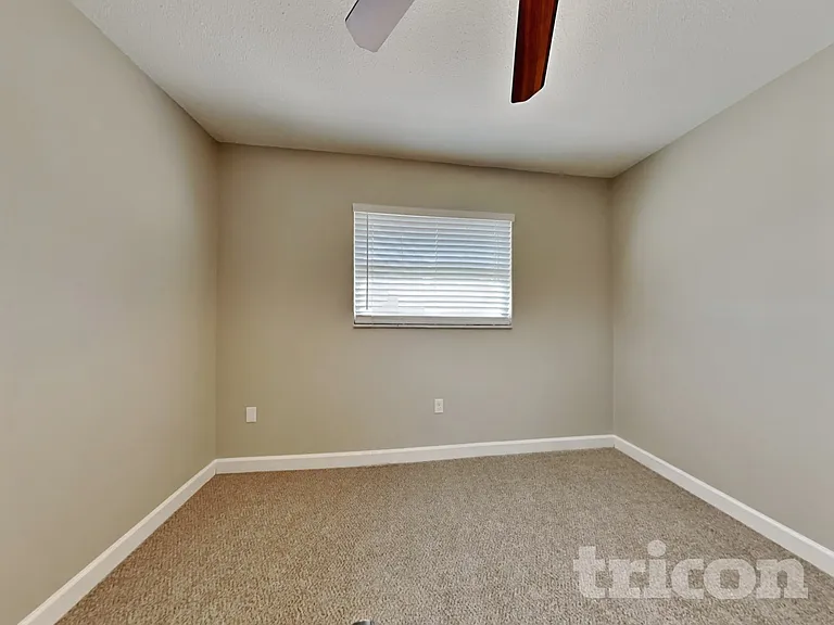 6160 Rockefeller Ave — Photo 12