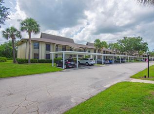 27 Plantation Dr APT 202, Vero Beach, FL 32966