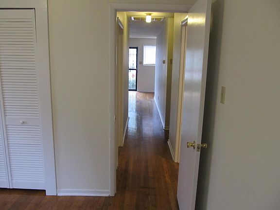 4th image of 4 Luger Ct
