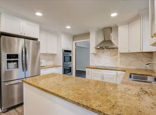 3309 W Colette Ct, Mequon, WI 53092