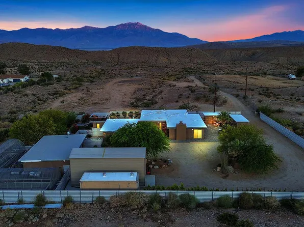 29400 Hotwell Rd, Desert Hot Springs, CA 92241