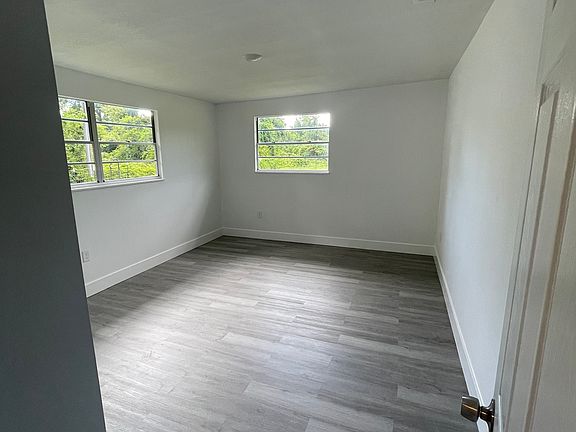 5th image of 5408 Knight Ave