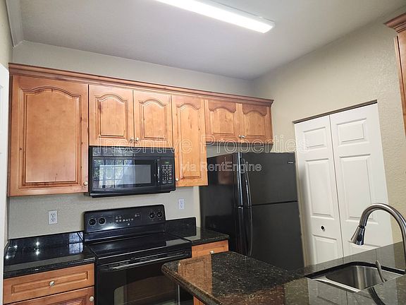 4th image of 2612 Robert Trent Jones Dr APT 733