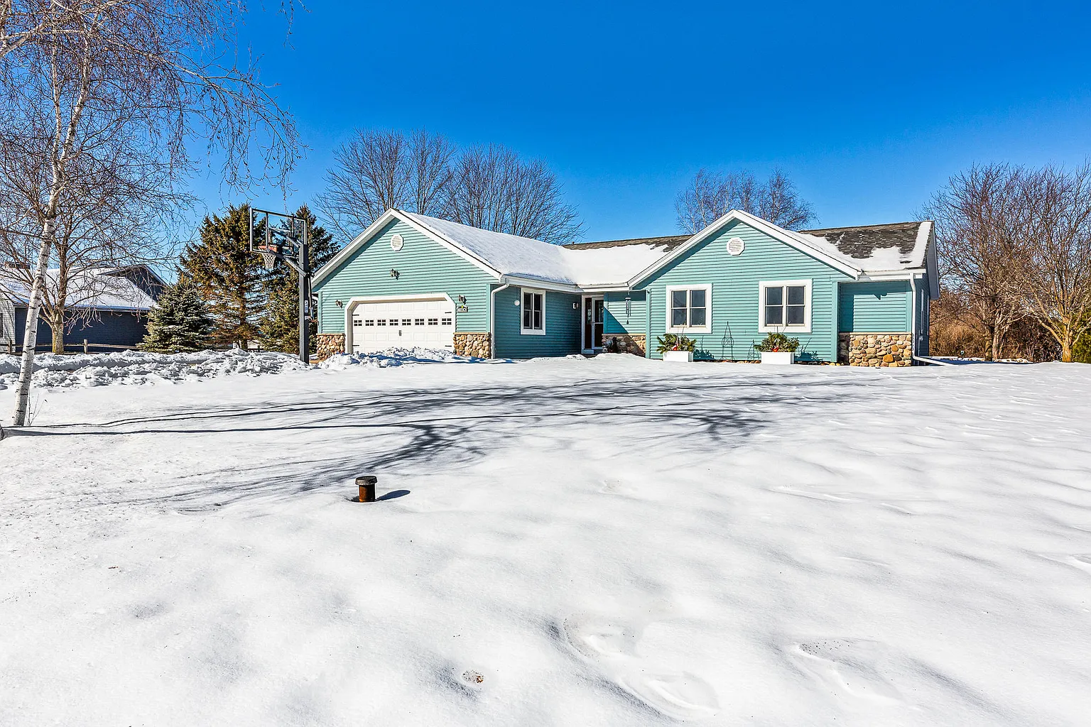 W318S3227 Squire Rd photo 1