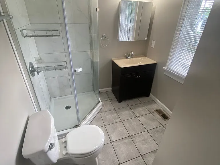 1323 W 3rd Ave — Photo 34