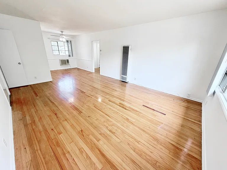 235 E California Blvd — Photo 5