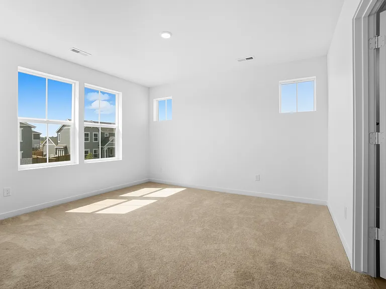 2869 E 153rd Ave — Photo 15