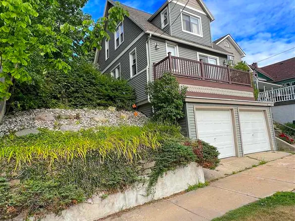 909 Howard St, Petoskey, MI 49770